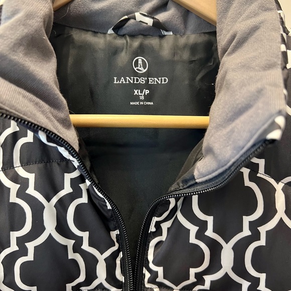 NWOT LANDS END puffer vest. Hypoallergenic. - Picture 2 of 6